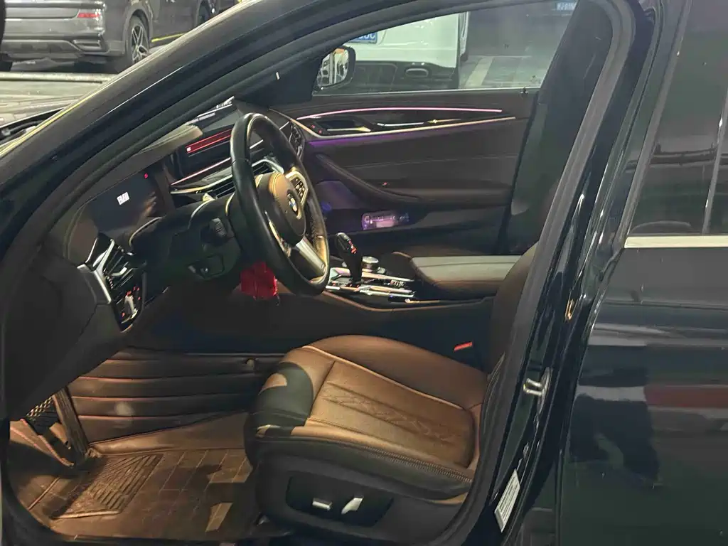 BMW 5 Series 2022