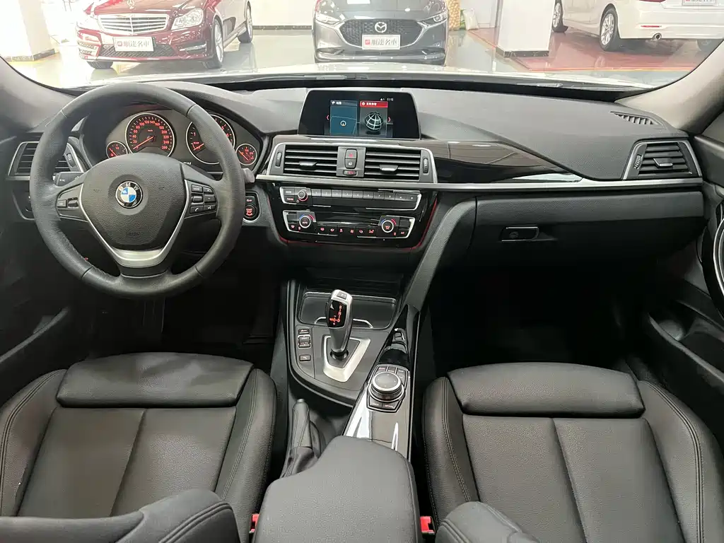 BMW 3 Series GT 2019 — фото 16