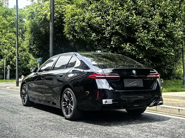 BMW 5 Series 2024