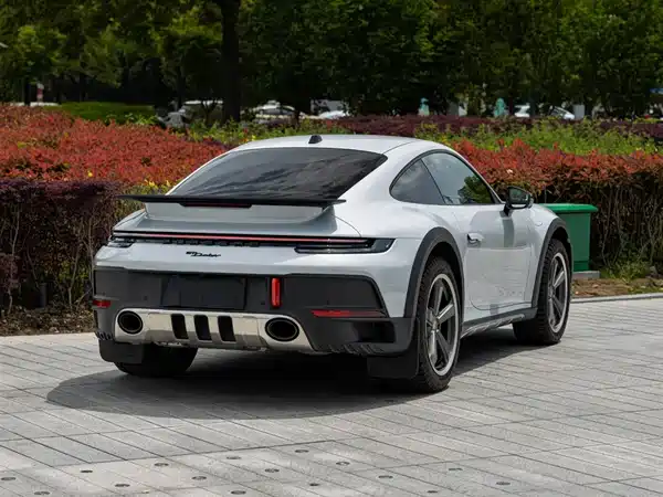 Porsche 911 2023