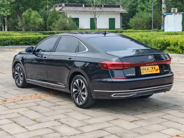 Volkswagen Passat 2022