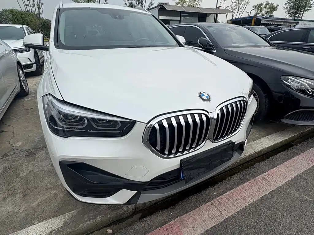 BMW X1 2023 — фото 3