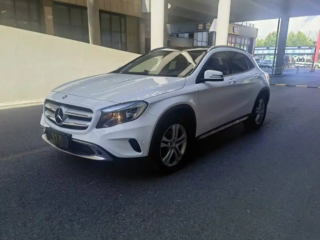 Mercedes-Benz GLA 2015 — фото 2