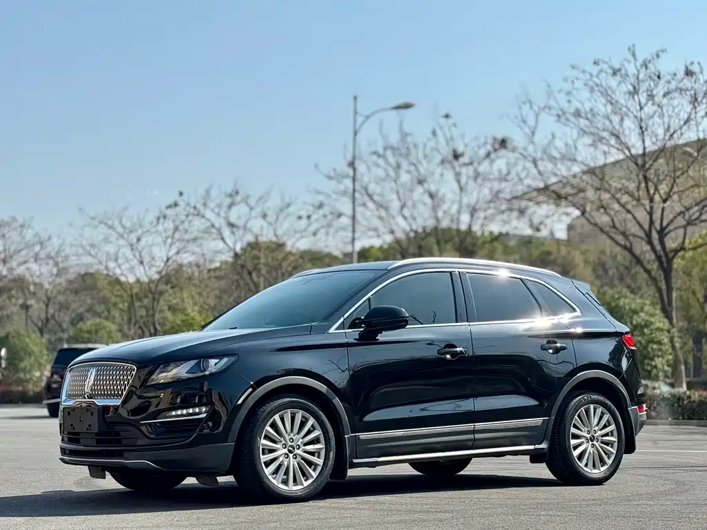 Lincoln MKC 2020 — фото 1
