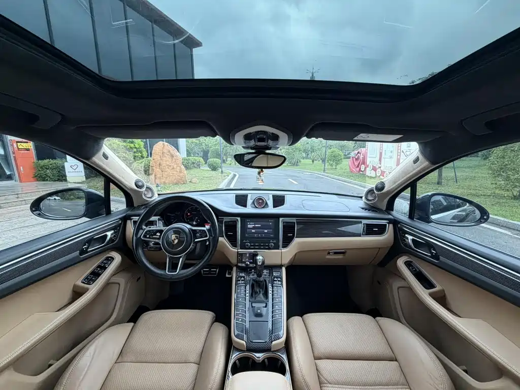Porsche Macan 2016 — фото 17