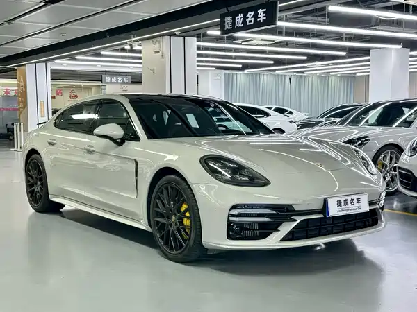 Porsche Panamera 2020
