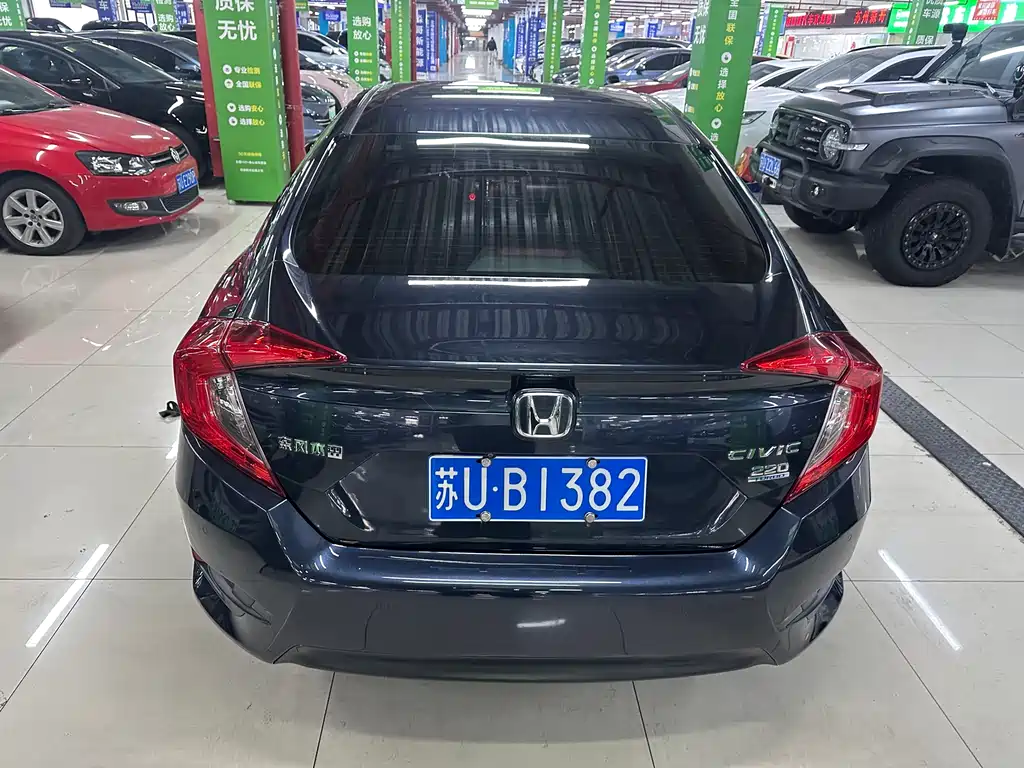 Honda Civic 2018 — фото 6