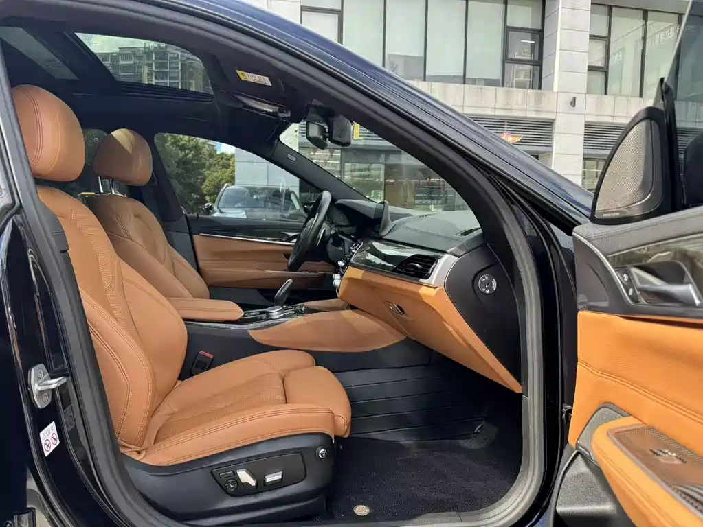 BMW 6 Series GT 2019 — фото 4