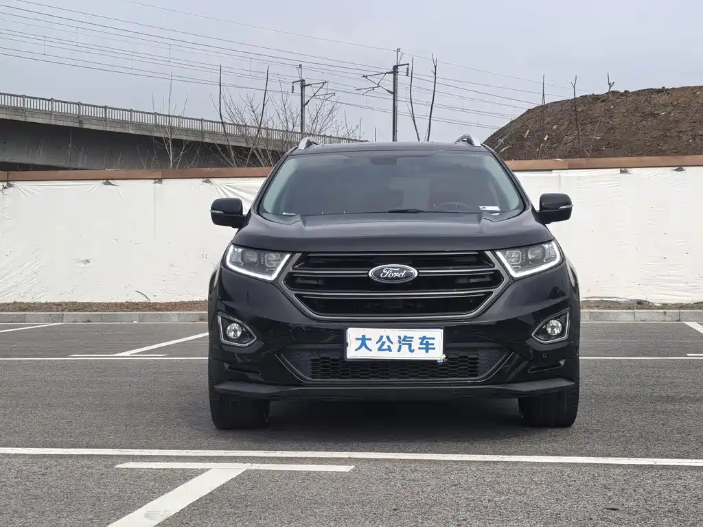 Ford Edge 2018 — фото 2