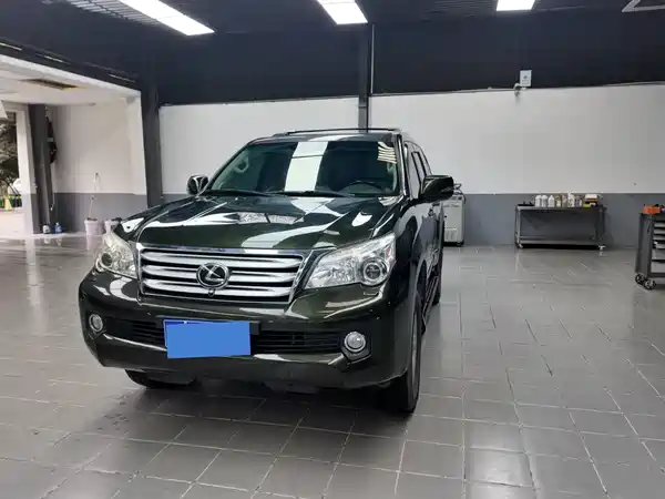 Lexus GX 2011
