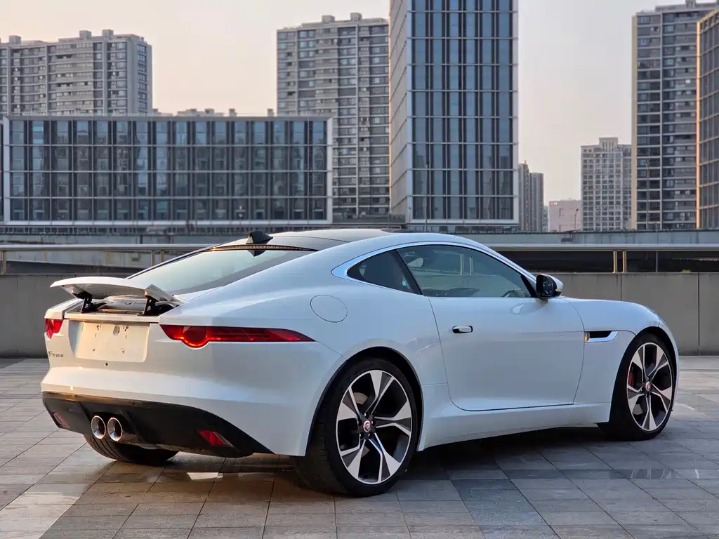 Jaguar F-TYPE 2015 — фото 6