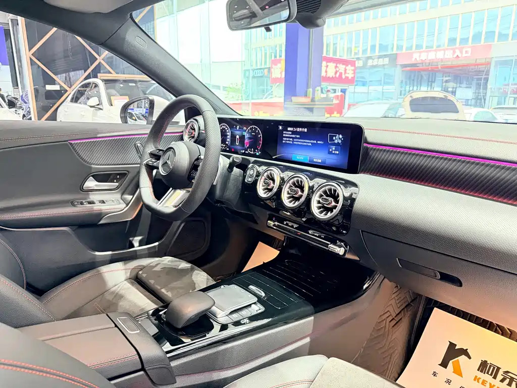 Mercedes-Benz A-Class 2023 — фото 15