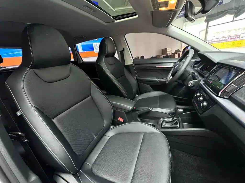 Skoda Kamiq 2023 — фото 16