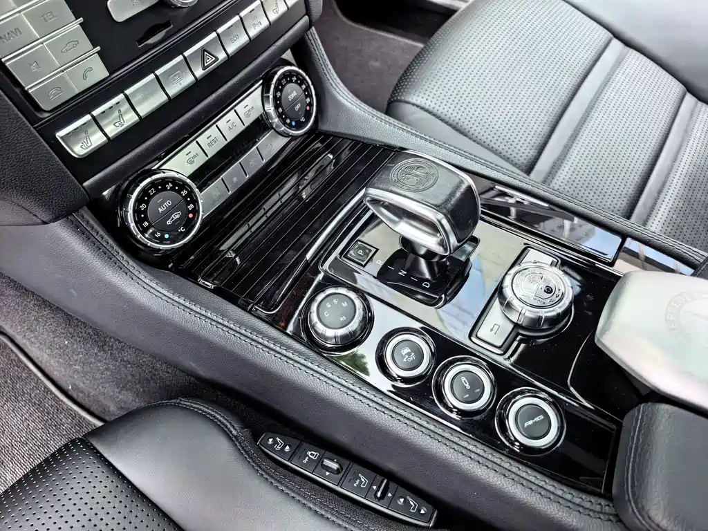 Mercedes-Benz CLS AMG 2018 — фото 20