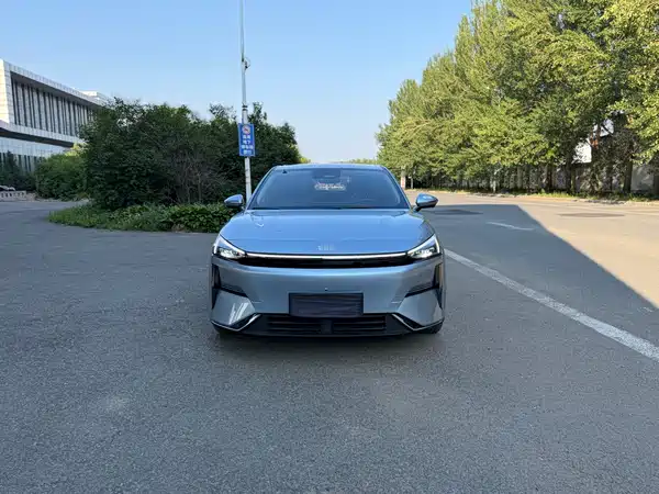 Geely Galaxy L6 2025