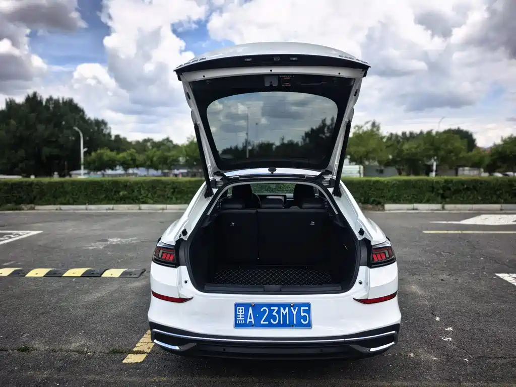 Volkswagen Lamando 2023