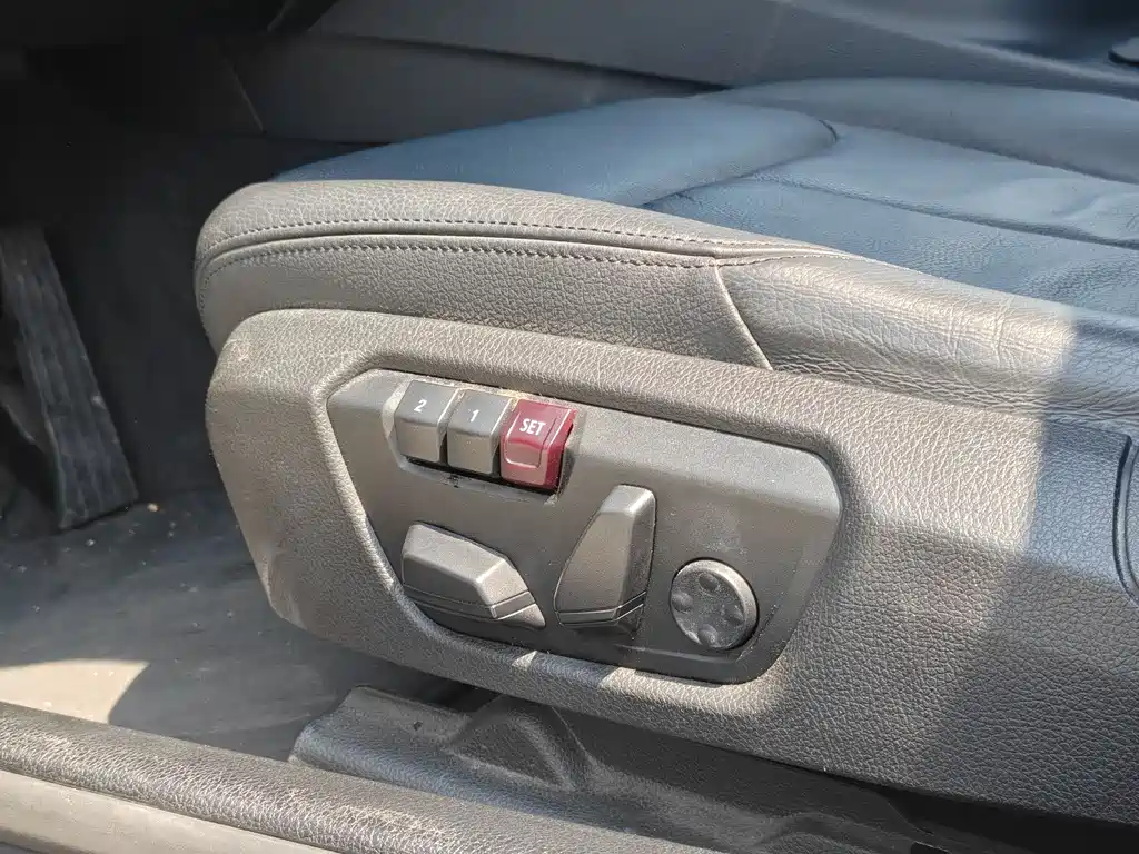 BMW 3 Series 2014 — фото 16