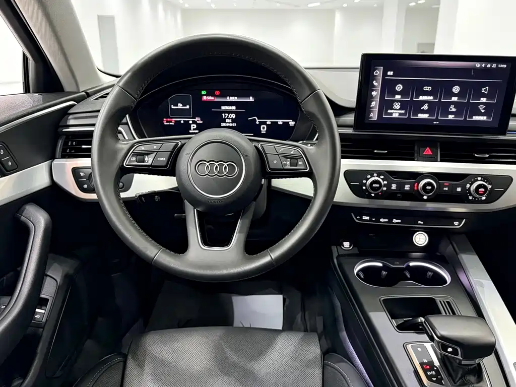 Audi A4L 2021 — фото 6