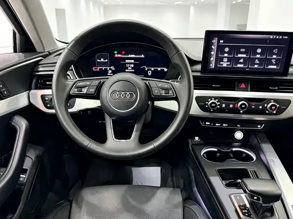 Audi A4L 2021