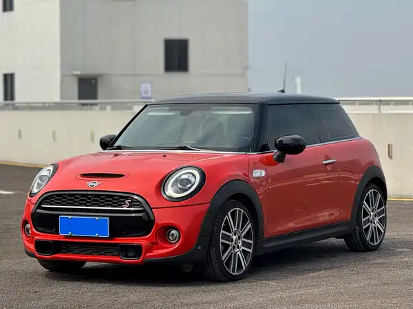 MINI MINI 2019