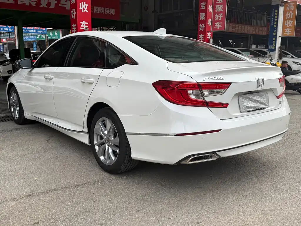 Honda Accord 2020 — фото 9