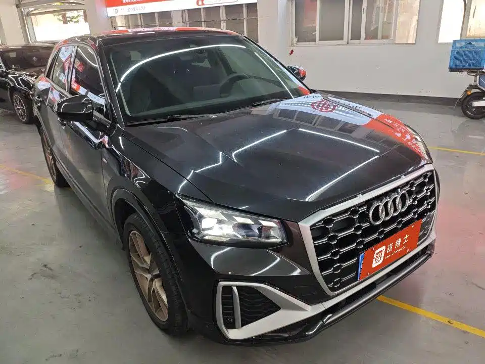 Audi Q2L 2022