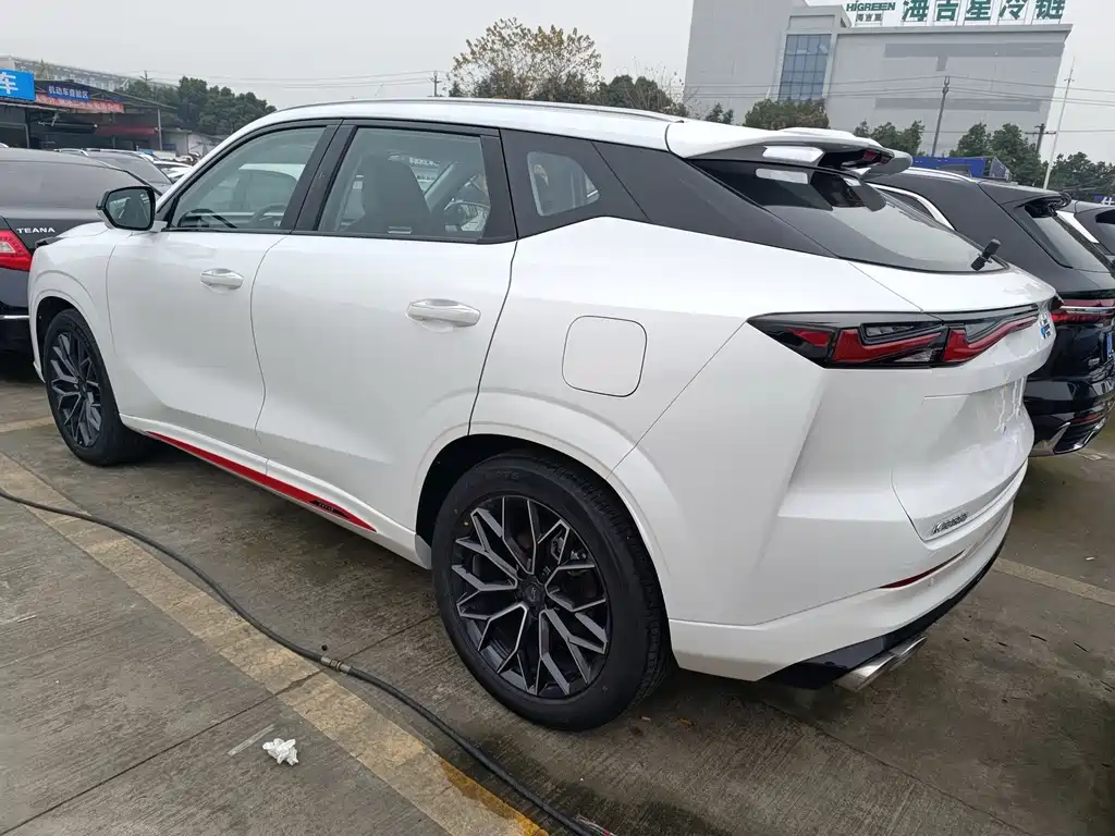 Changan Auchan Z6 2022 — фото 23