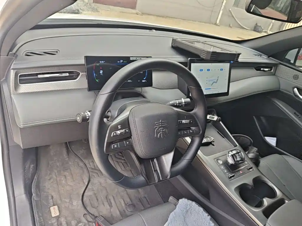 BYD Qin PLUS 2025 — фото 10