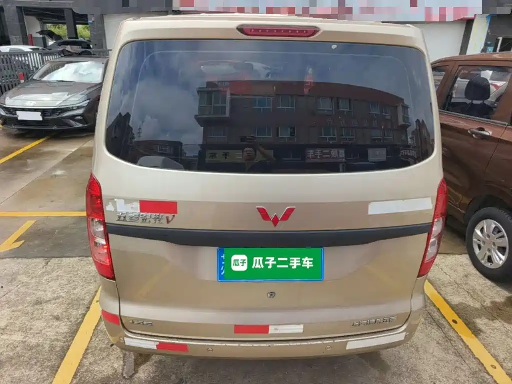 Wuling Hongguang V 2020 — фото 6