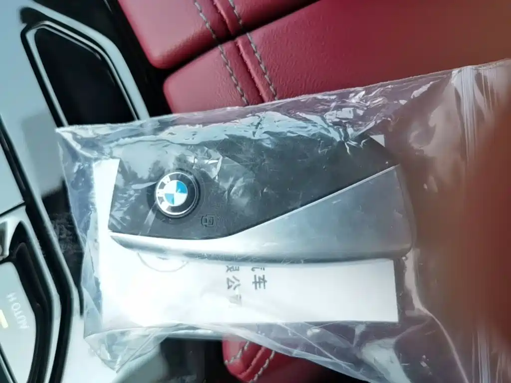 BMW i5 2025 — фото 9