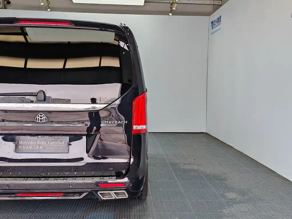 Mercedes-Benz V-Class 2022 — фото 22