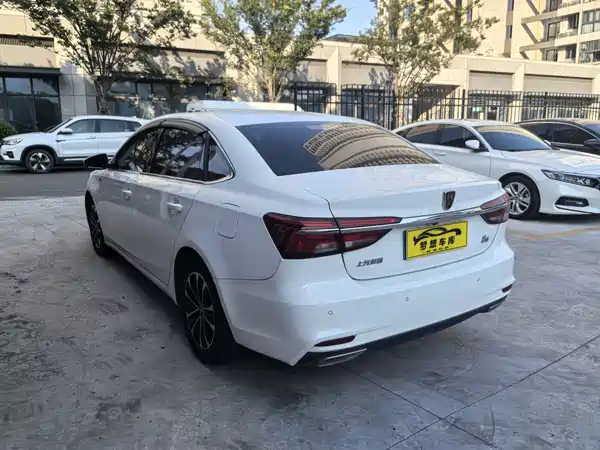 Roewe i6 Classic 2020