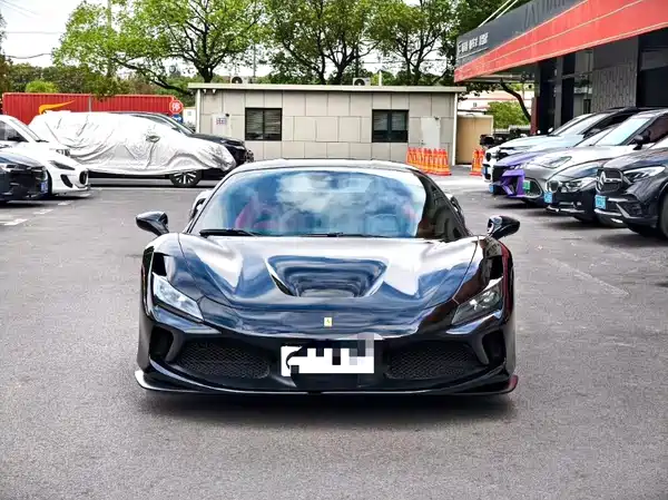 Ferrari F8 2020