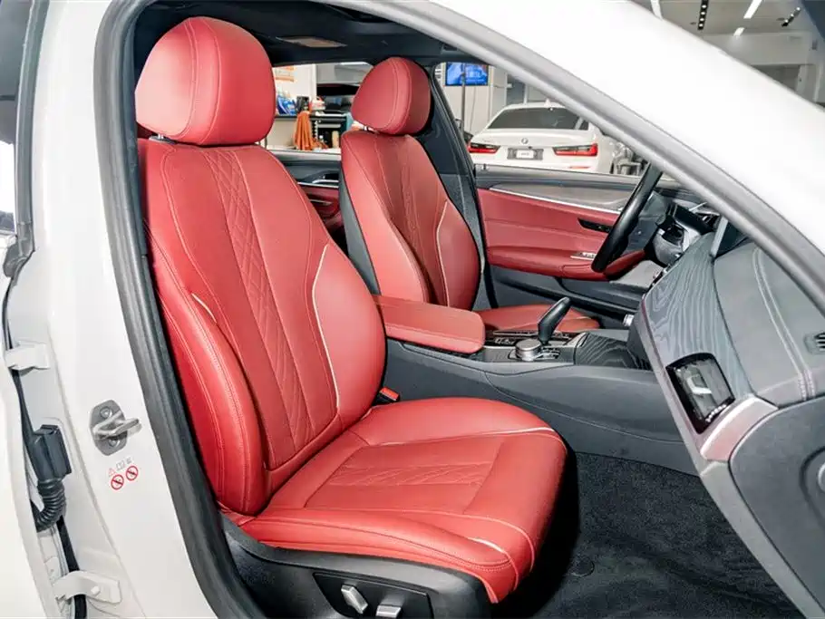 BMW 5 Series New Energy 2023 — фото 19
