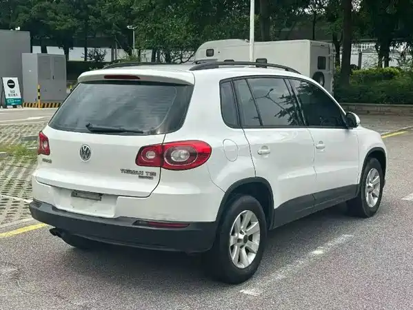 Volkswagen Tiguan 2011