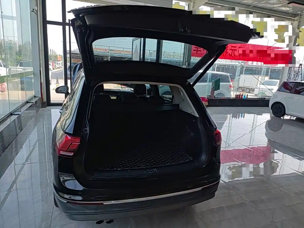 Volkswagen Tiguan L 2019 — фото 19