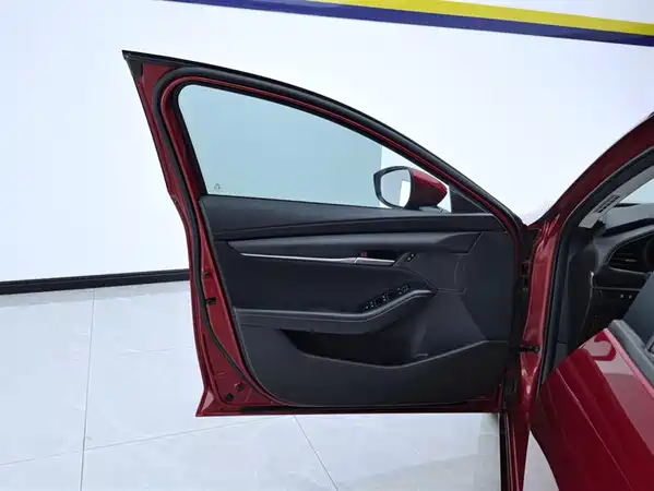 Mazda 3 Axela 2021
