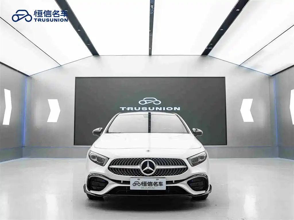 Mercedes-Benz A-Class 2019 — фото 2
