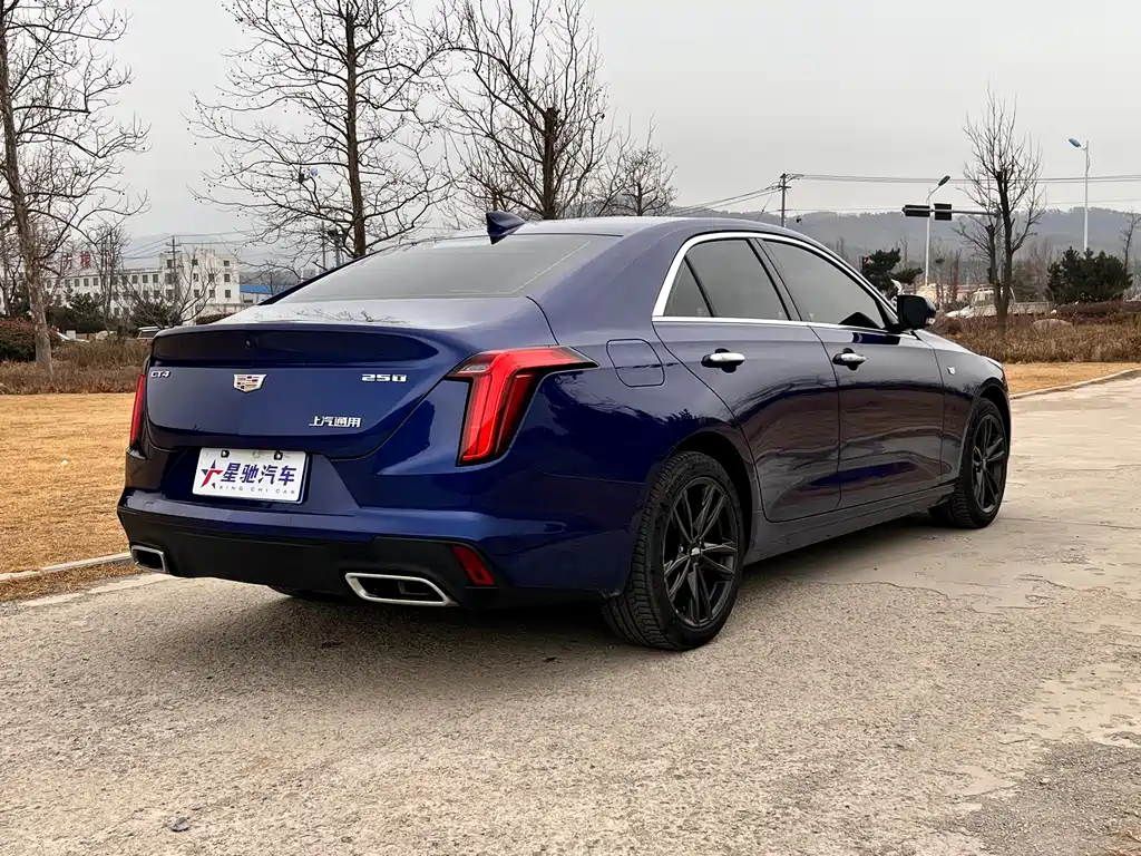 Cadillac CT4 2023 — фото 14