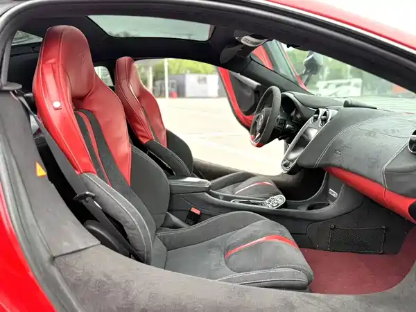McLaren 570 2017
