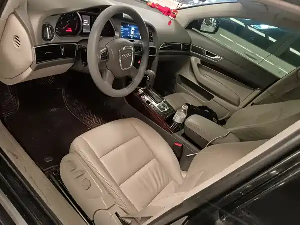 Audi A6L 2012