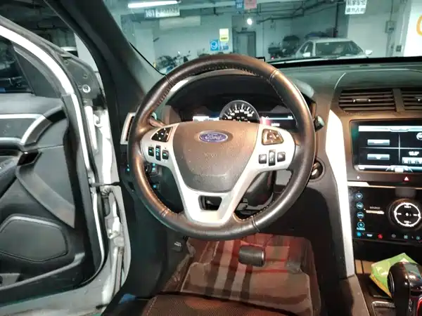 Ford Explorer 2015