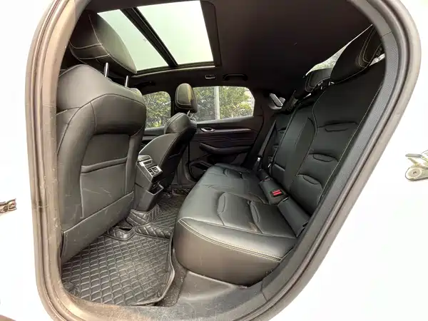 Geely Xingrui 2023