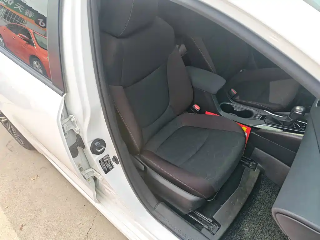 Toyota Corolla 2019 — фото 20