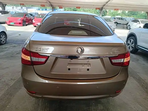 Dongfeng Fengshen A60 2015
