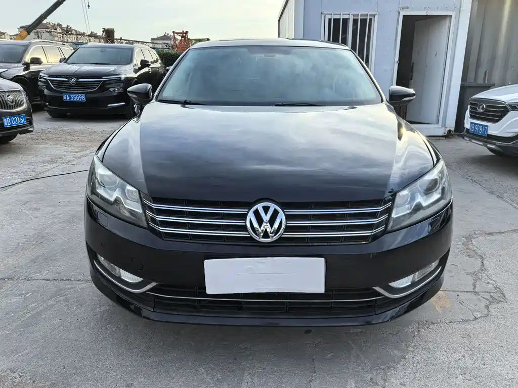 Volkswagen Passat 2014 — фото 2