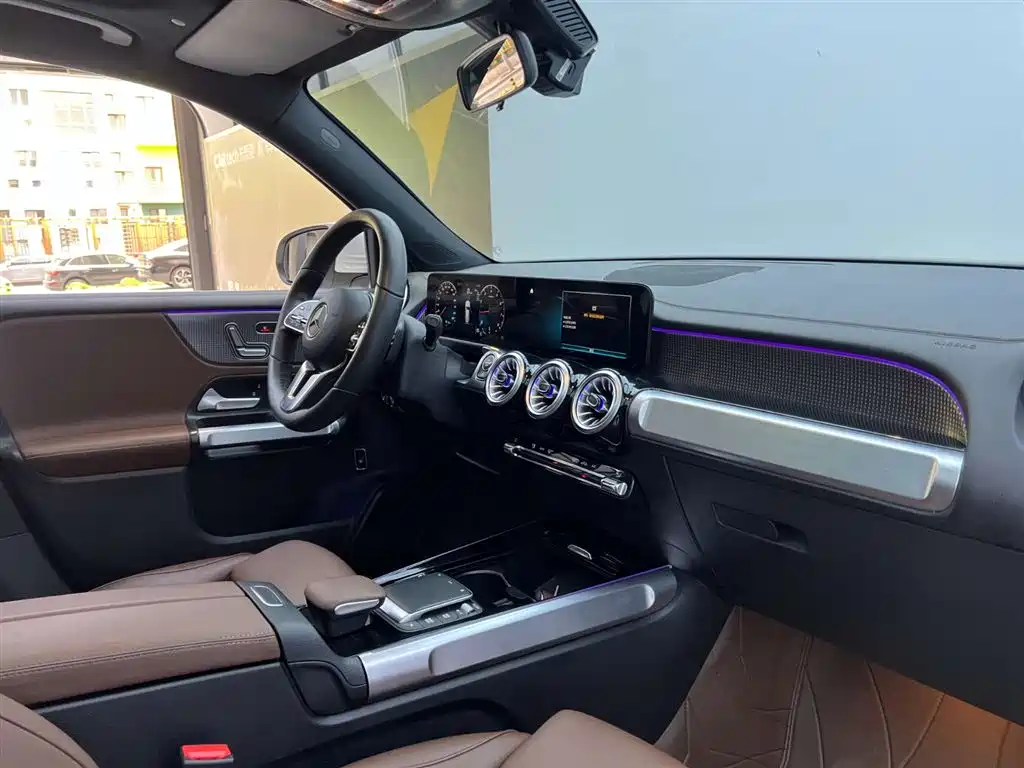 Mercedes-Benz GLB 2023 — фото 16