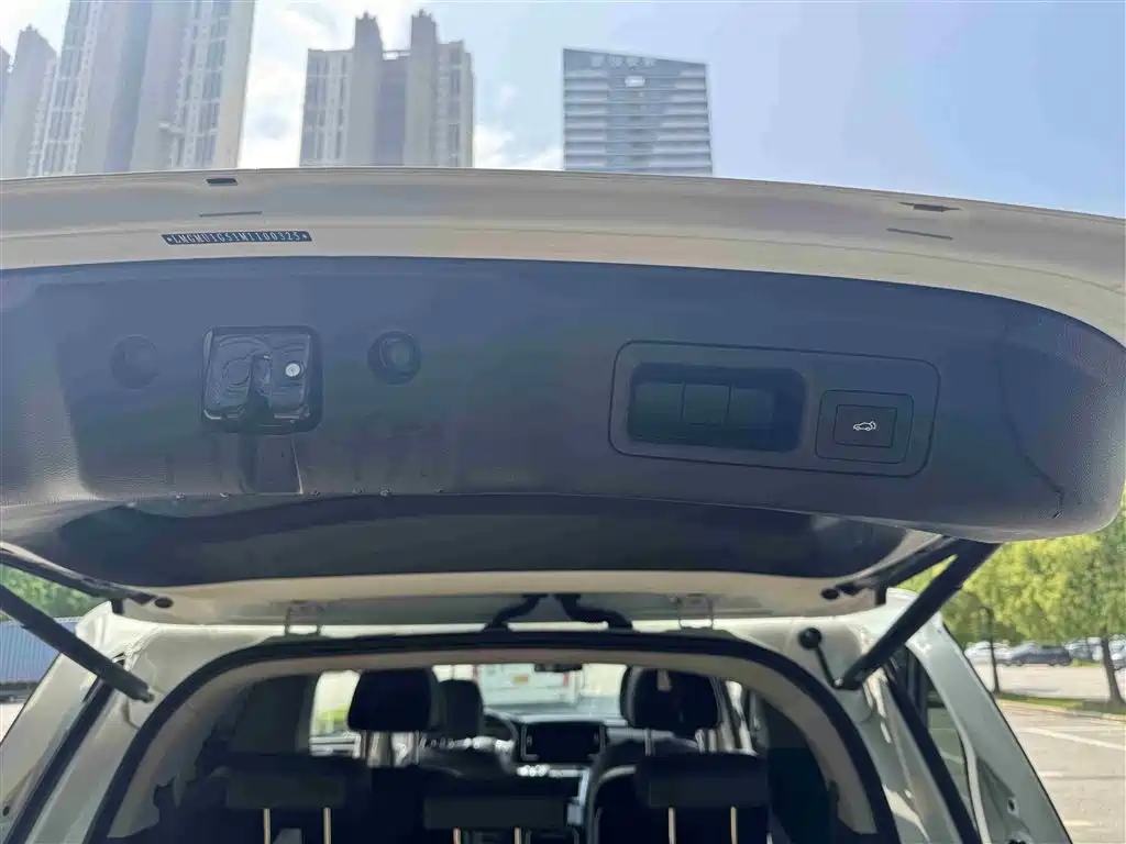 GAC Motor Trumpchi M8 2022 — фото 26