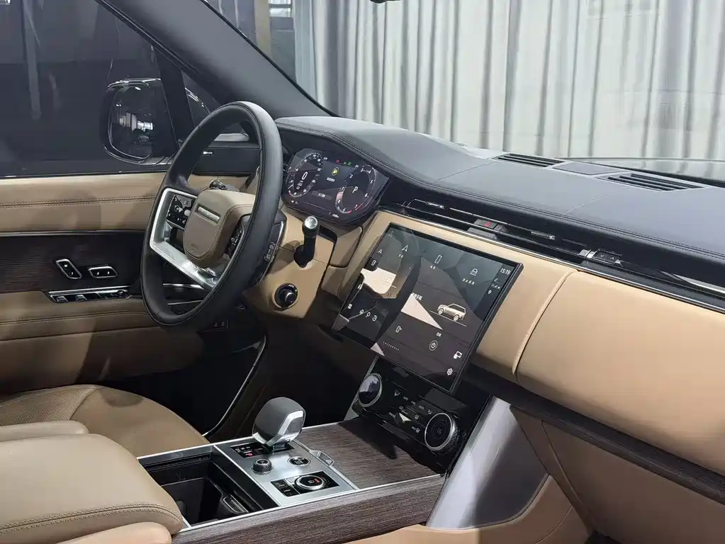 Land Rover Range Rover 2023 — фото 11