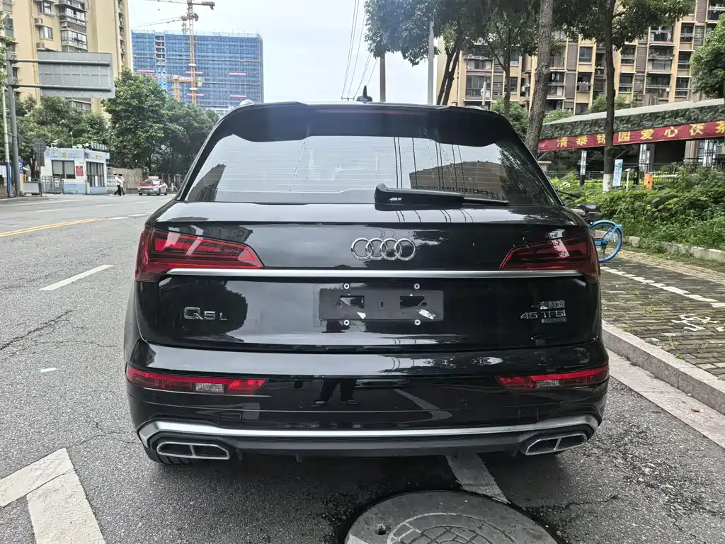 Audi Q5L 2023 — фото 6